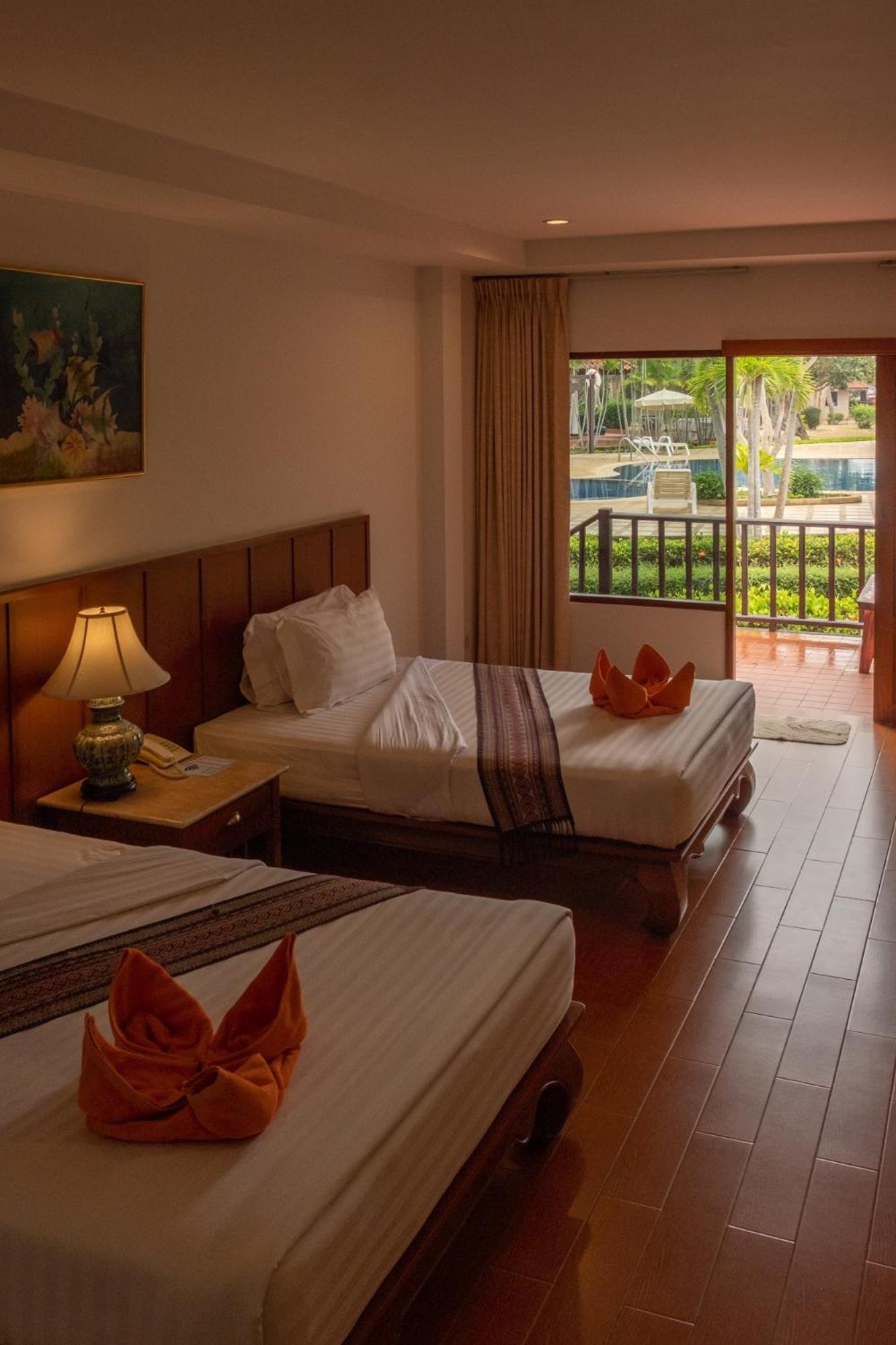 Sailom Resort Bangsaphan Bang Saphan Exteriör bild